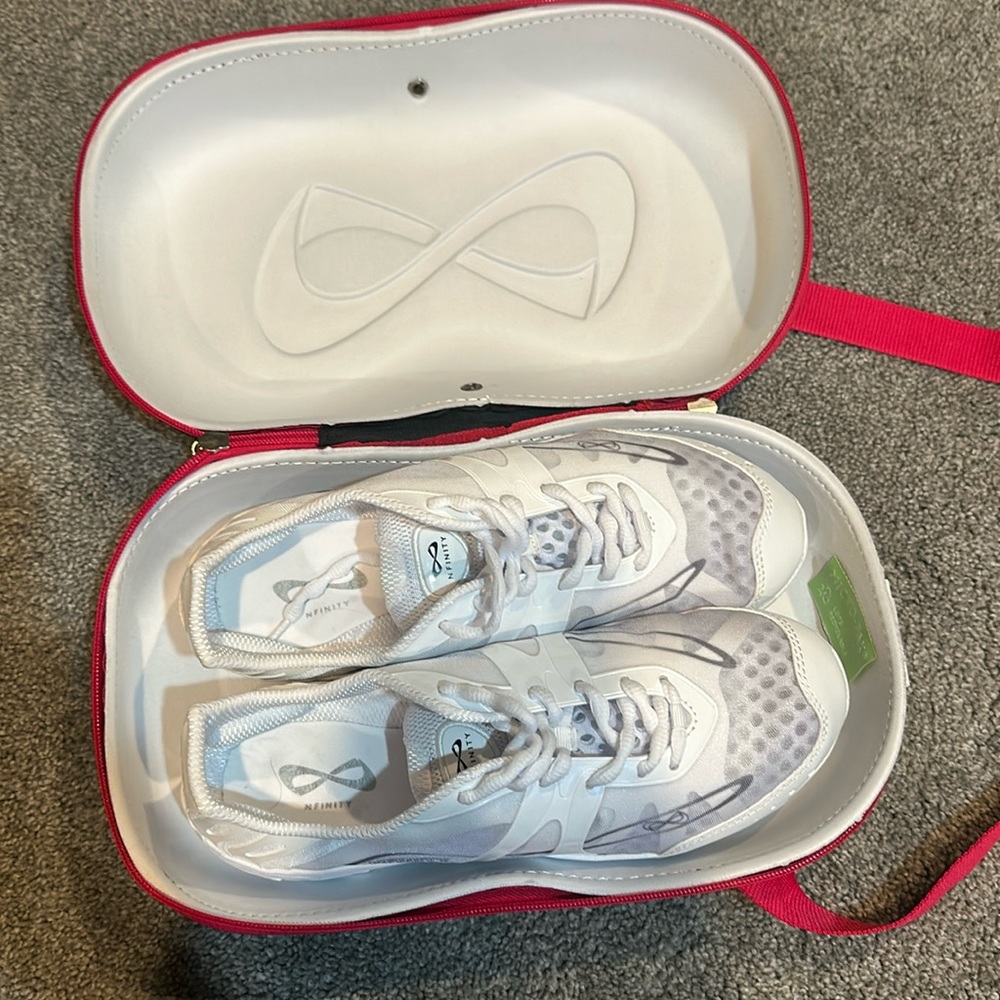 Nfinity cheer shoes size 9